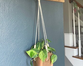 Leather Plant hanger  / macramé decor / hanging planter