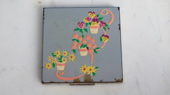Vintage 1940s Eligin American Compact Enamel Flowe