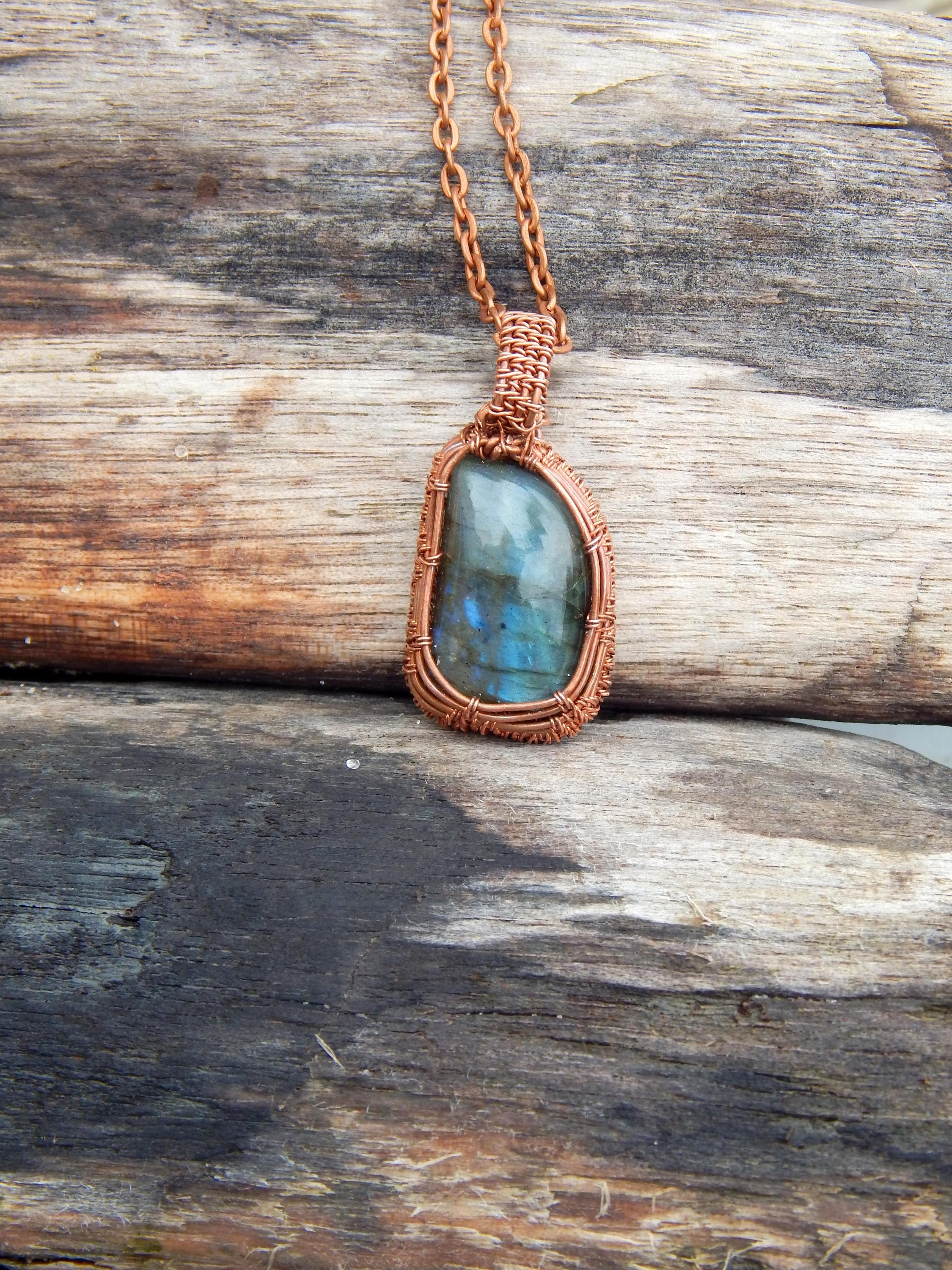 Labradorite wire wrapped pendant - Thumbnail 3