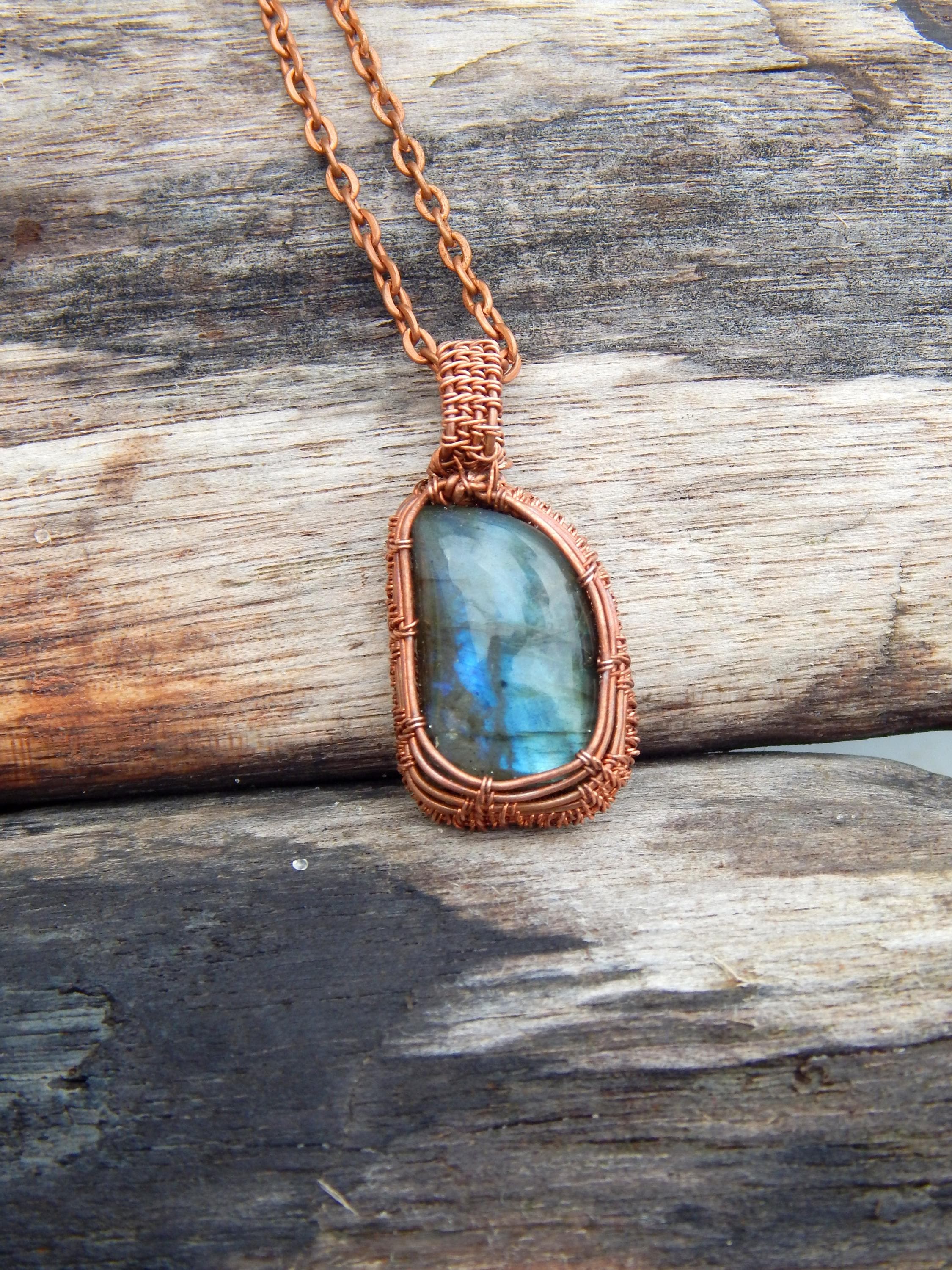 Labradorite wire wrapped pendant - Thumbnail 2