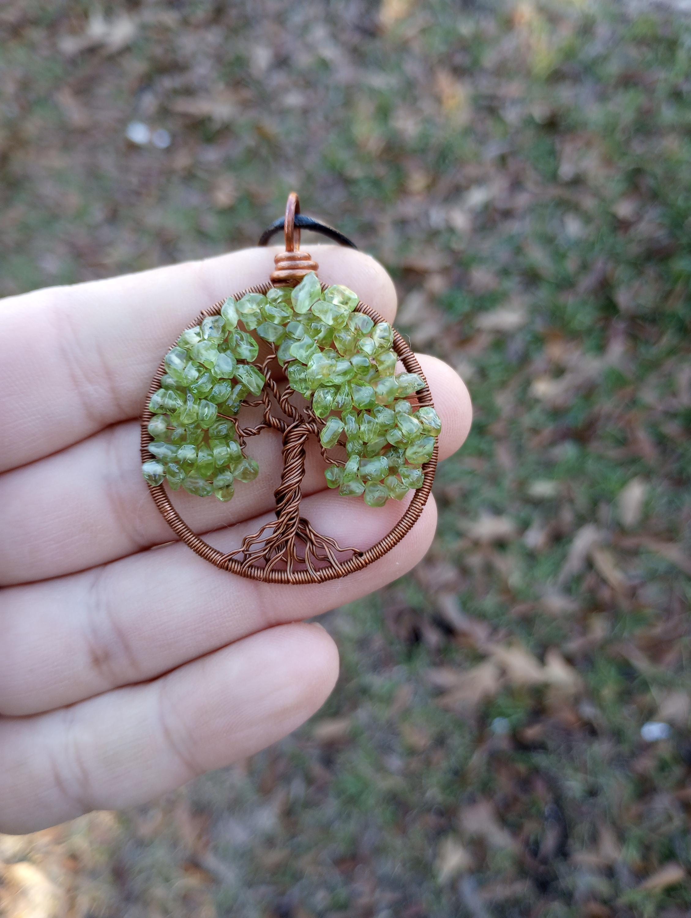 Peridot tree of life pendant - Thumbnail 2