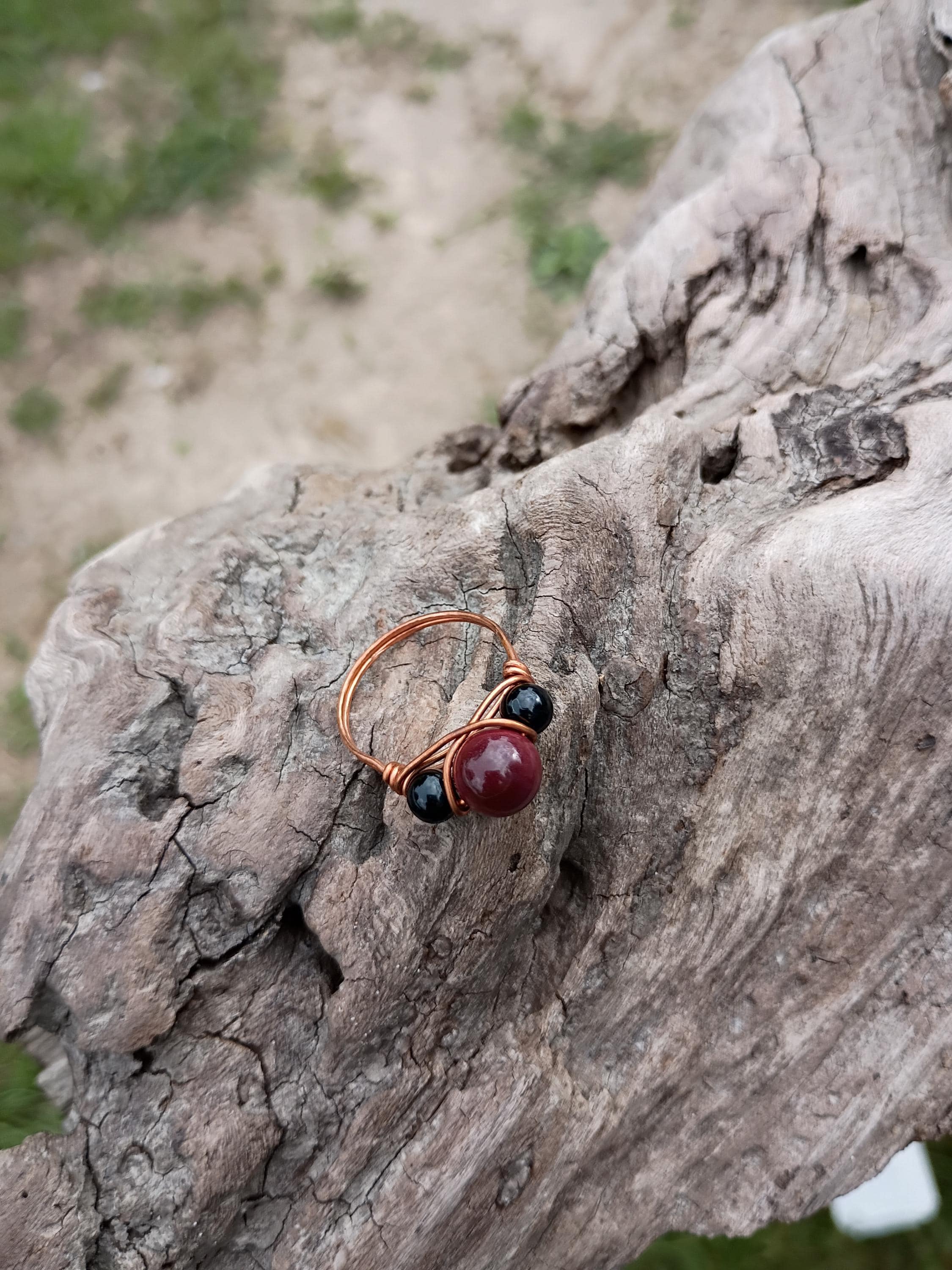 Mookaite and obsidian size 8 wire wrapped ring - Thumbnail 7
