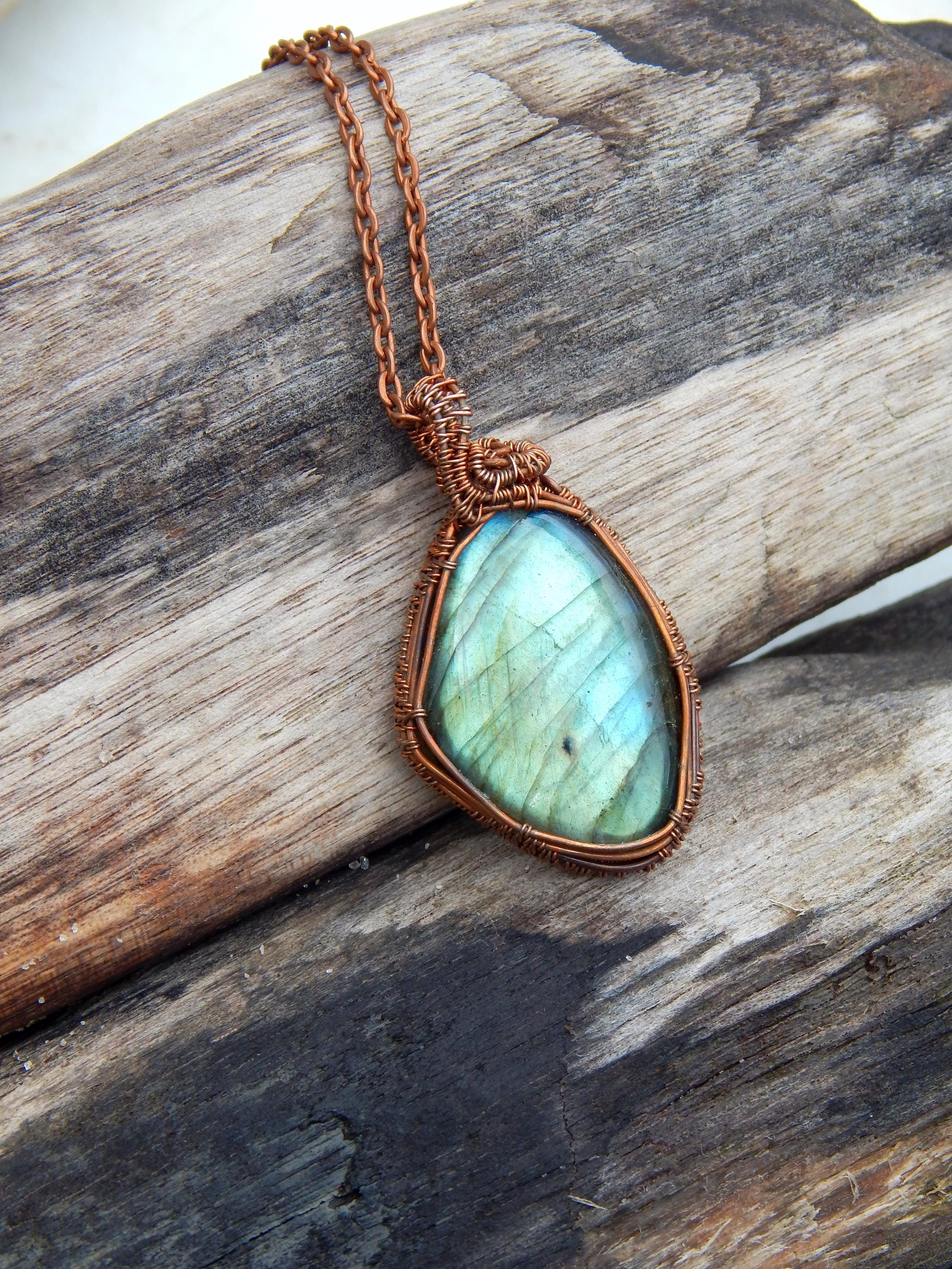 Wire wrapped labradorite pendant  - Thumbnail 4