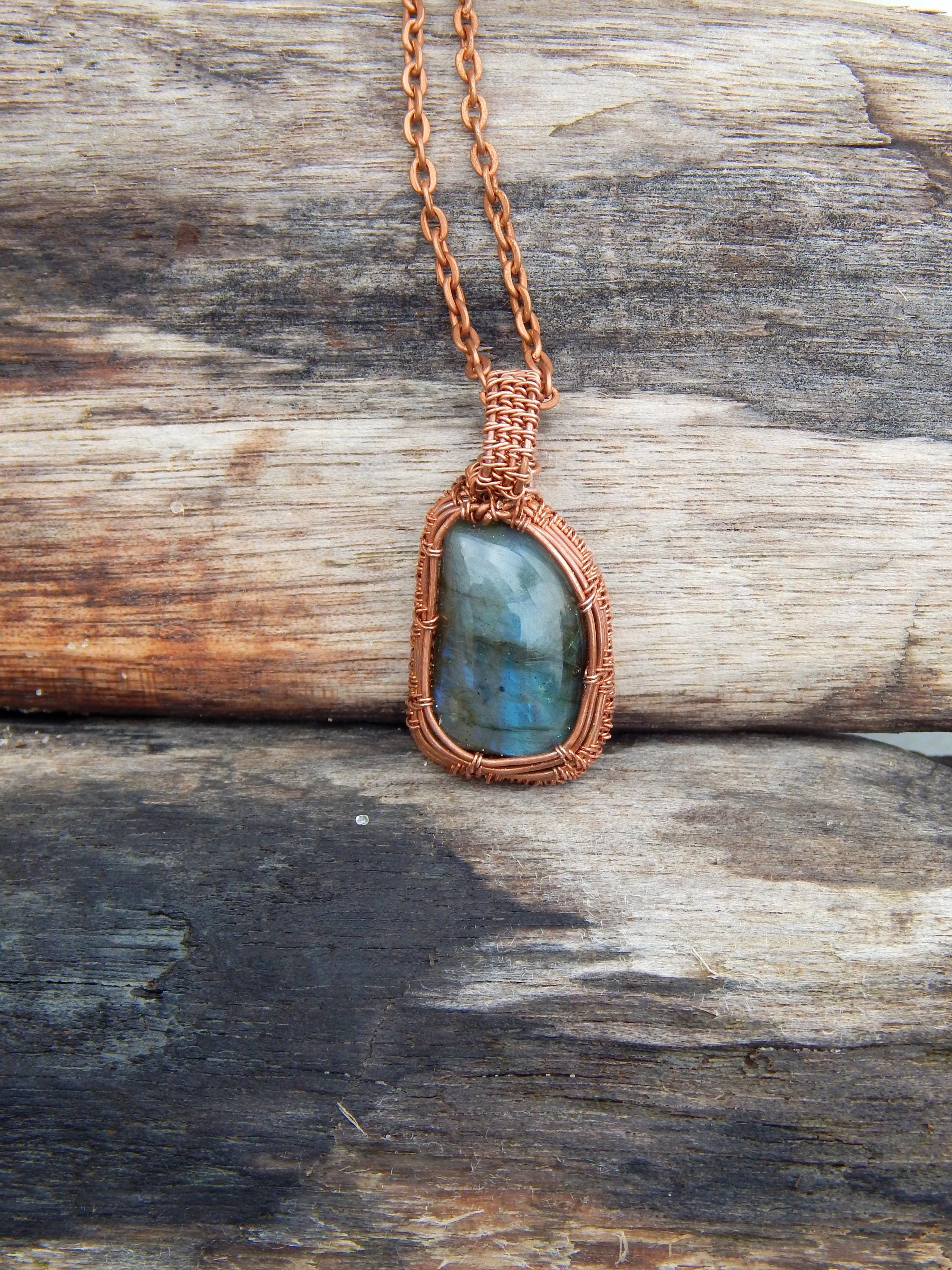 Labradorite wire wrapped pendant - Thumbnail 4