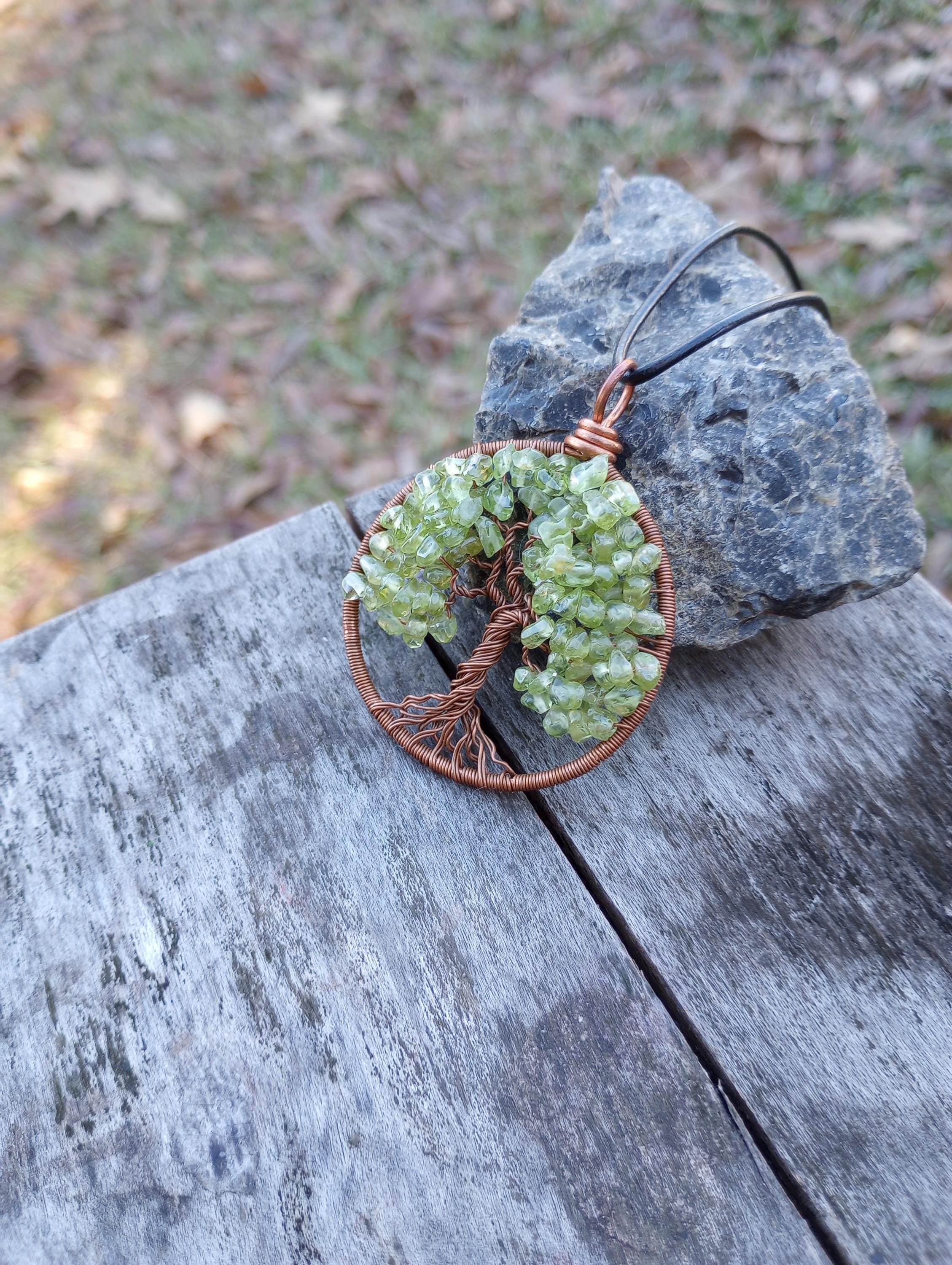 Peridot tree of life pendant - Thumbnail 6