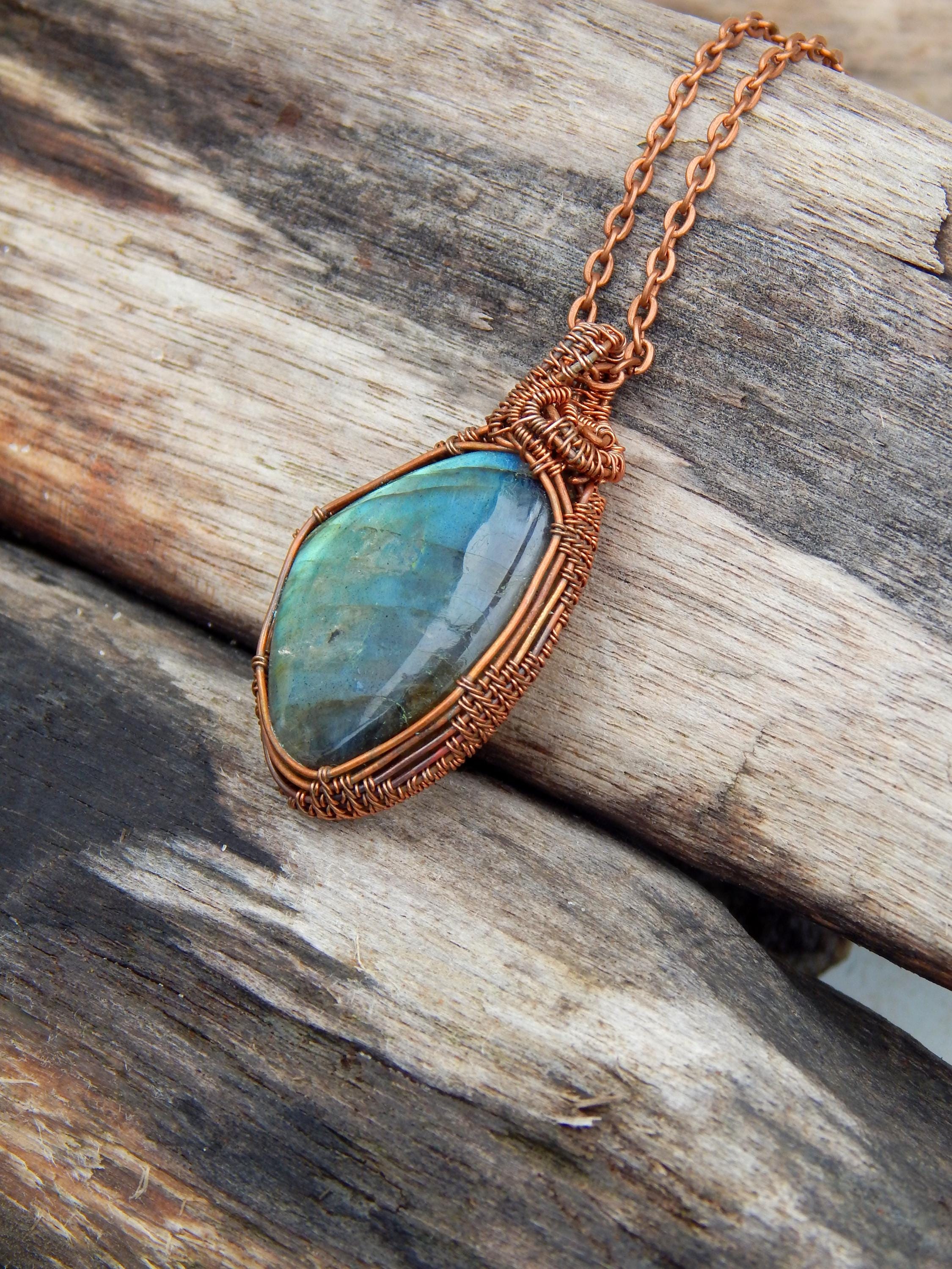 Wire wrapped labradorite pendant  - Thumbnail 6
