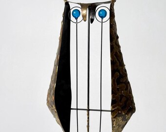 Vintage Modernist Brass Owl Sculpture with Lucite Eyes by Ernesto Gonzalez Jerez 1960s