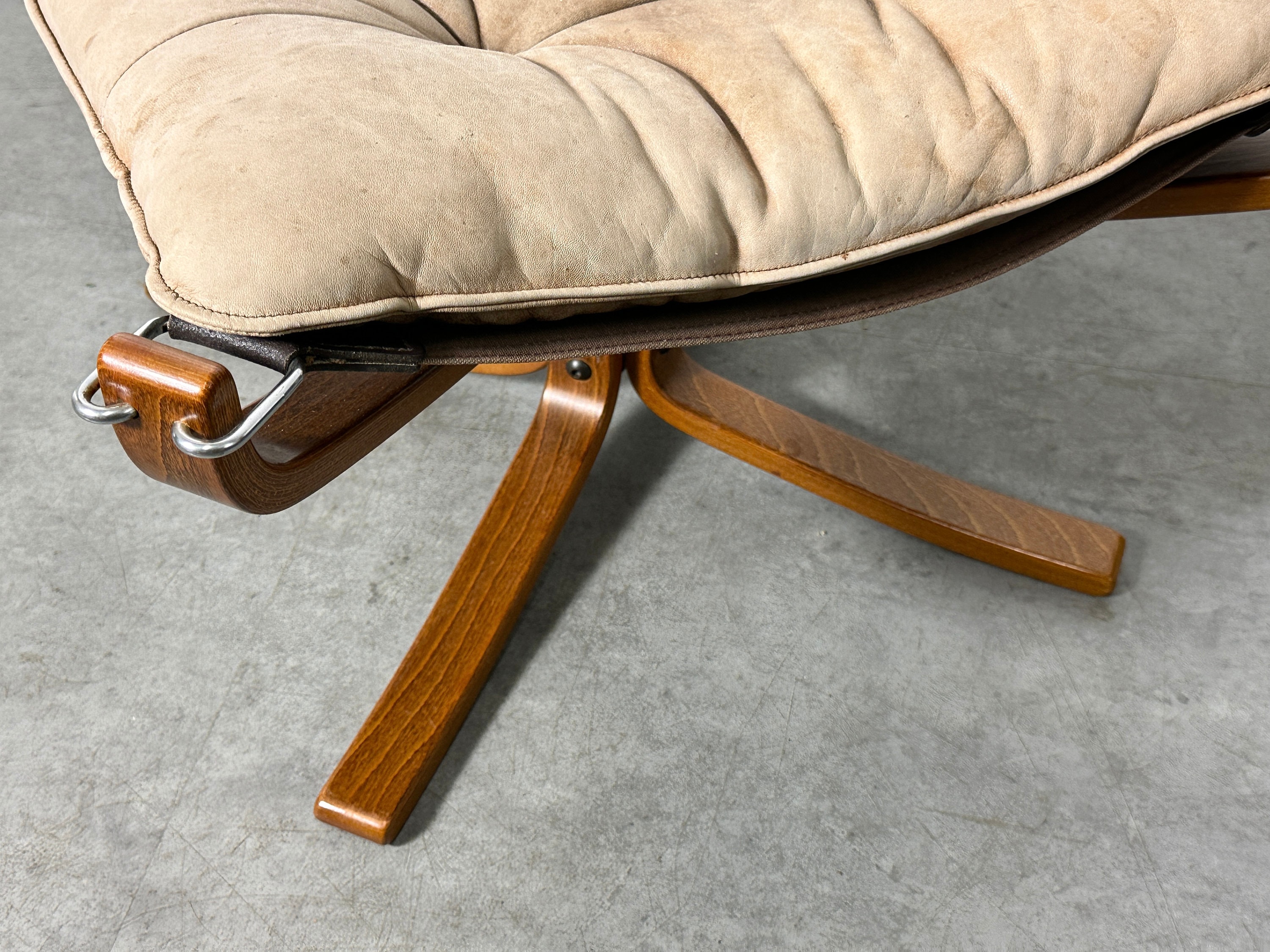 Falcon chair and ottoman sales