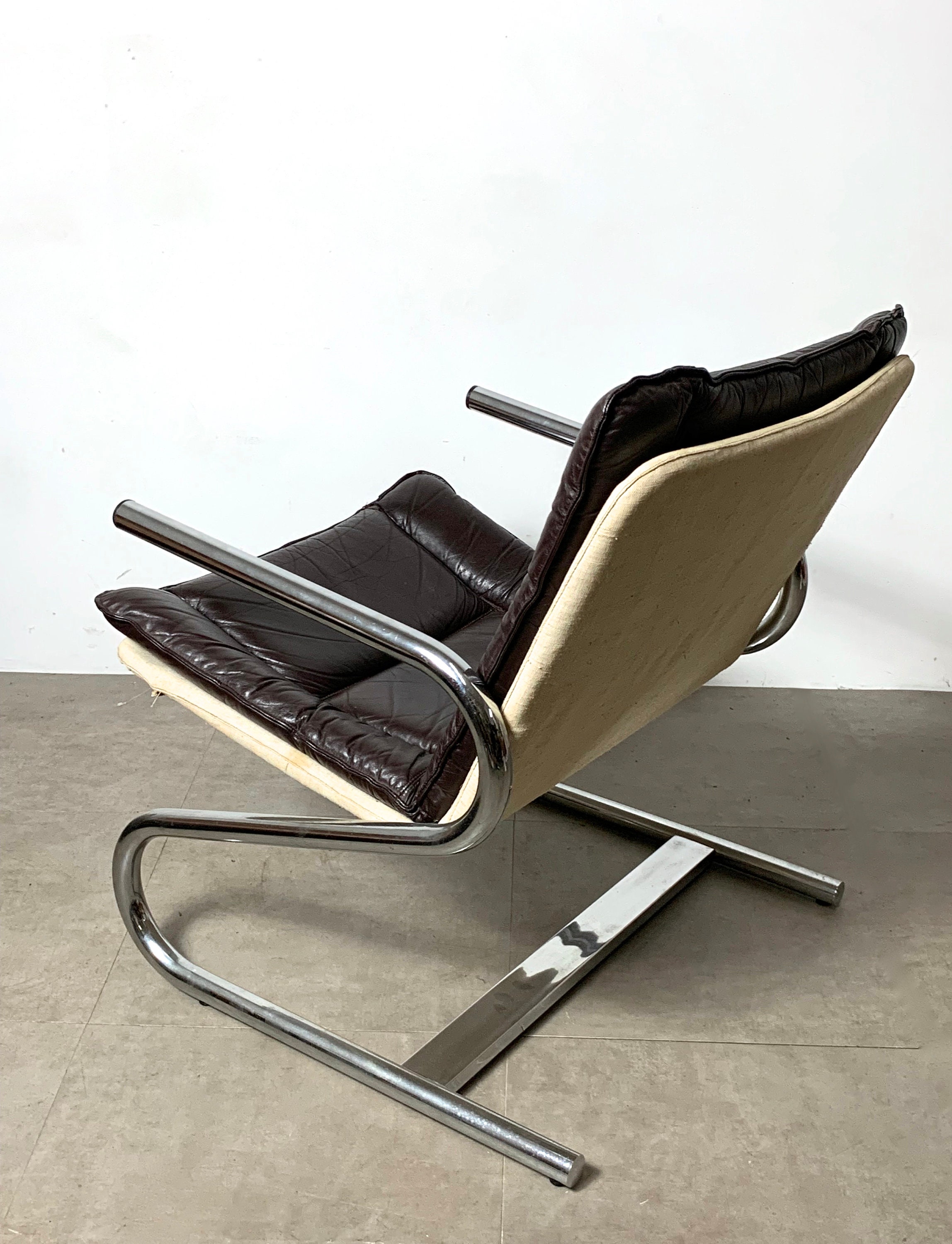 ON HOLD Tubular Chrome & Leather Z Lounge Chair 1970's