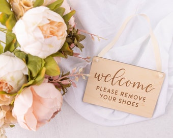 Welcome Please Remove Your Shoes Sign for Door, Lose Your Shoes Door Sign, Wood Sign for Visitors, Baby Shower Gift, New Mom, Baby Crawling