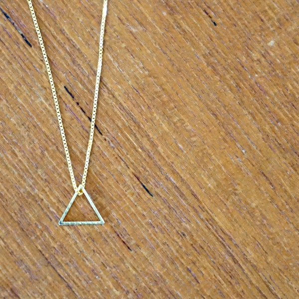 Kette vergoldet mit geometrischem Anhänger Charm Dreieck