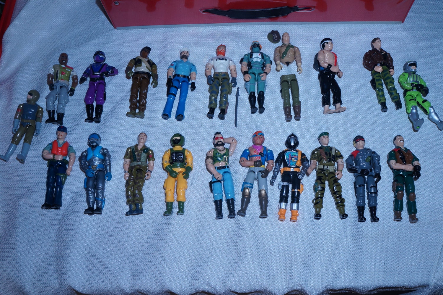 Vintage Lot of 36 Gi Joe Figures 1983-1987 and Gi Joe Carrying Case! 5E