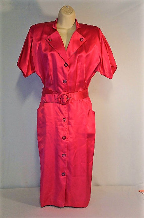 80's hot pink button up, structured shoulder dres… - image 2