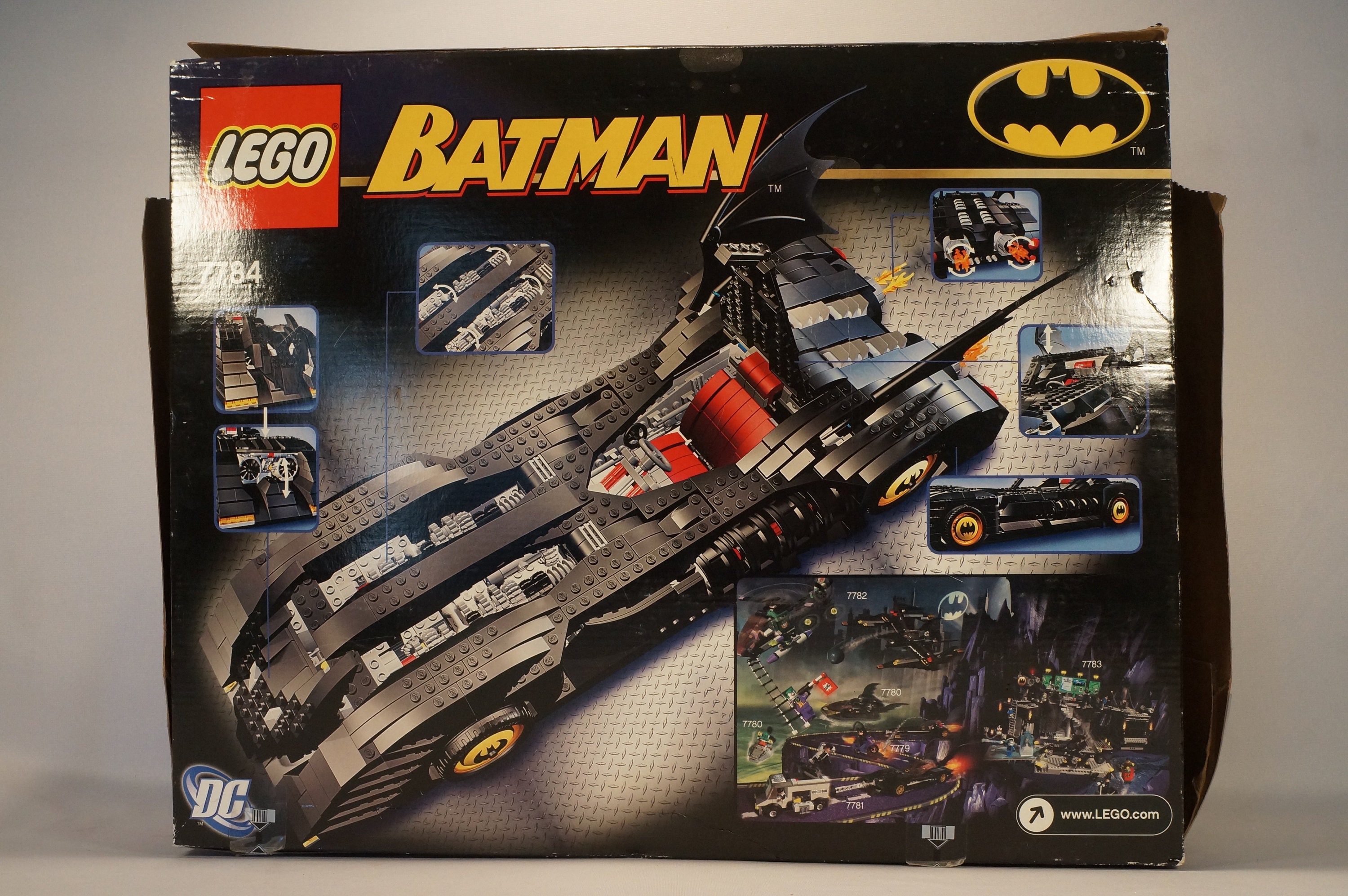  LEGO Batman - The Batmobile: Ultimate Collectors