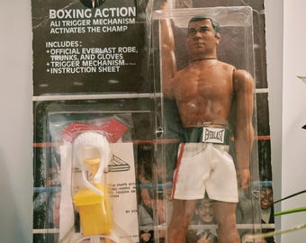 1976 Mego Muhammad Ali Complete on Original Blistered Card - Come on Gorilla, we in Manila!