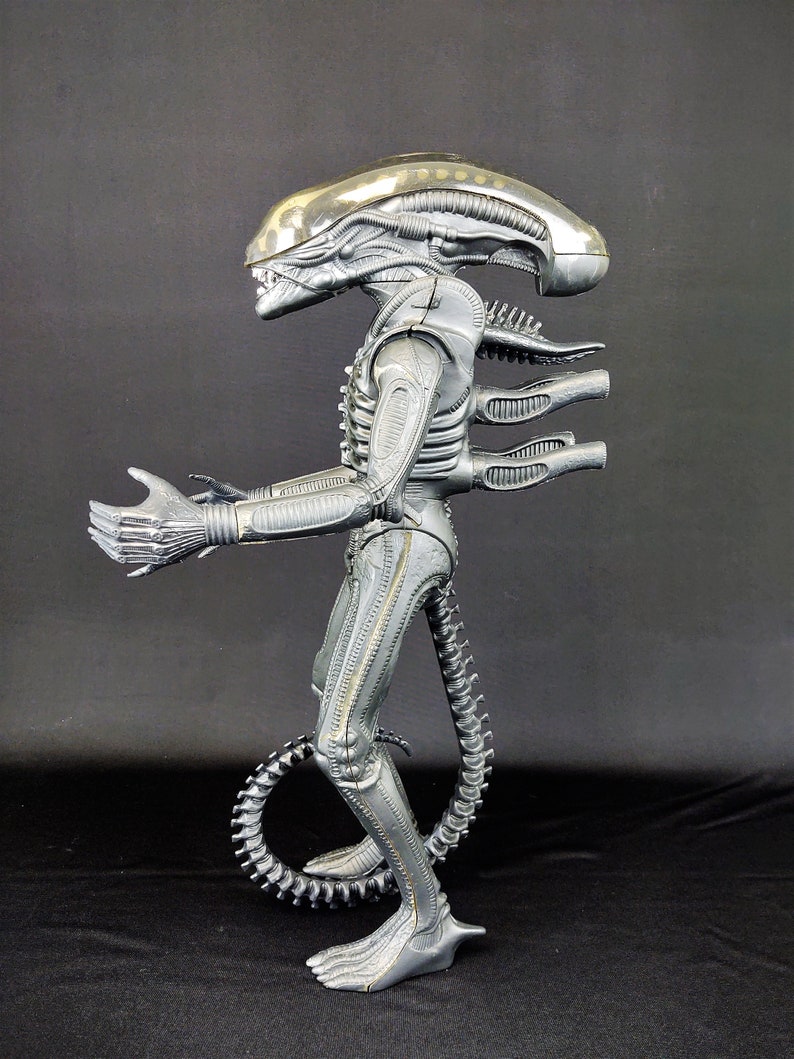 Was finally able to get my hands on a 1979 Kenner alien