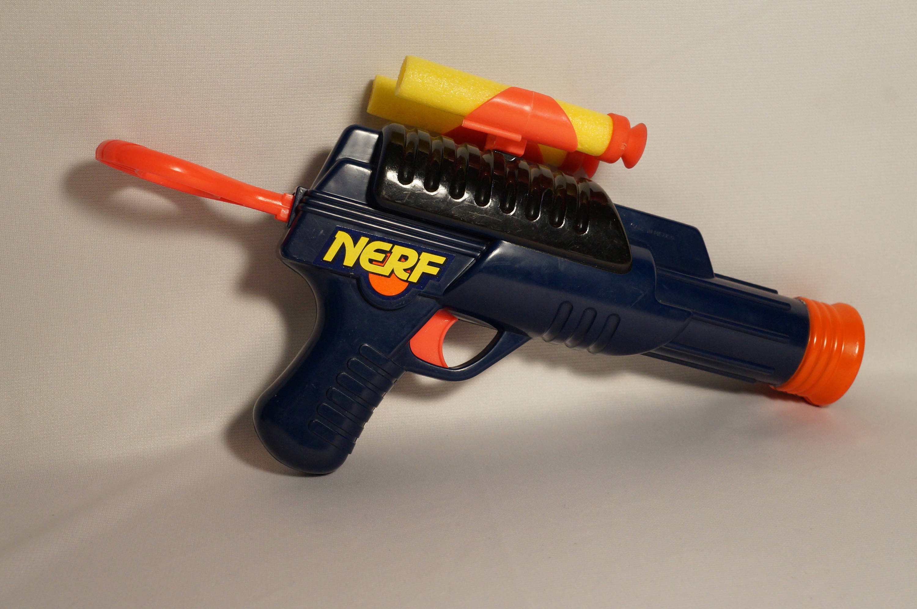 1993 NERF Sharpshooter with original darts!