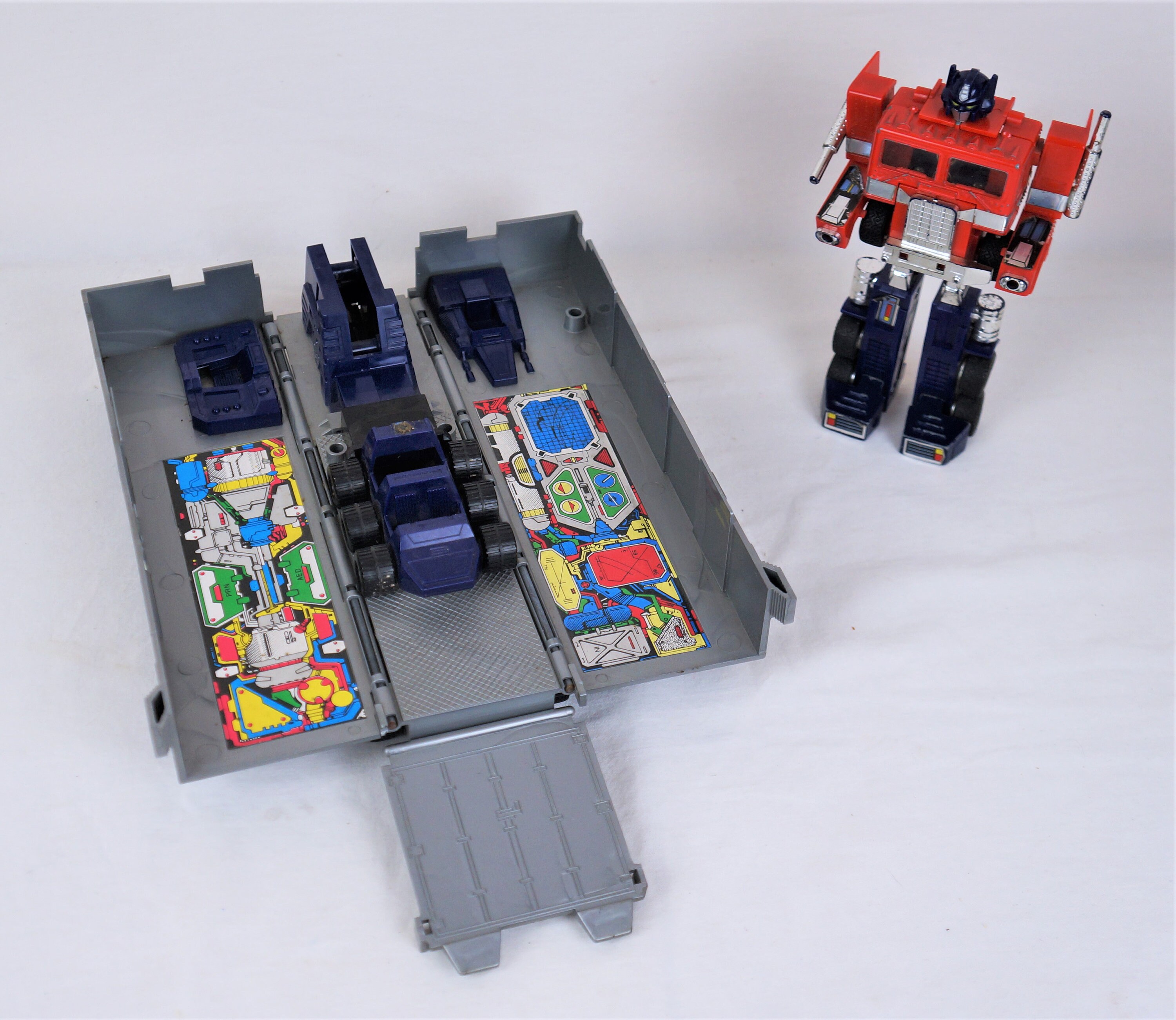 1980 1982 Takara Japan G1 Transformer Optimus Prime With