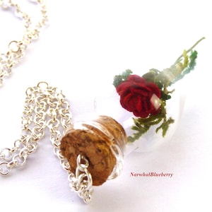 Betoverde rozenketting, brons/zilveren ketting, nikkel- en loodvrij, terraria, glazen fles, echt mos, handgeschilderde roos, attent cadeau