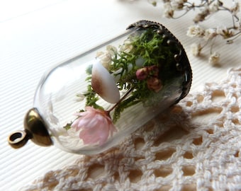 Mushroom garden necklace,real flower jewelry,terrarium,real flowers,real moss,glass,woodland,tiny mushroom,spring,nature gift lover