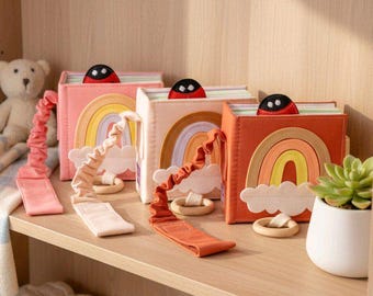 Montessori Baby Quiet Book: Sensorisches beschäftigt Buch mit Rassel & Spiegel