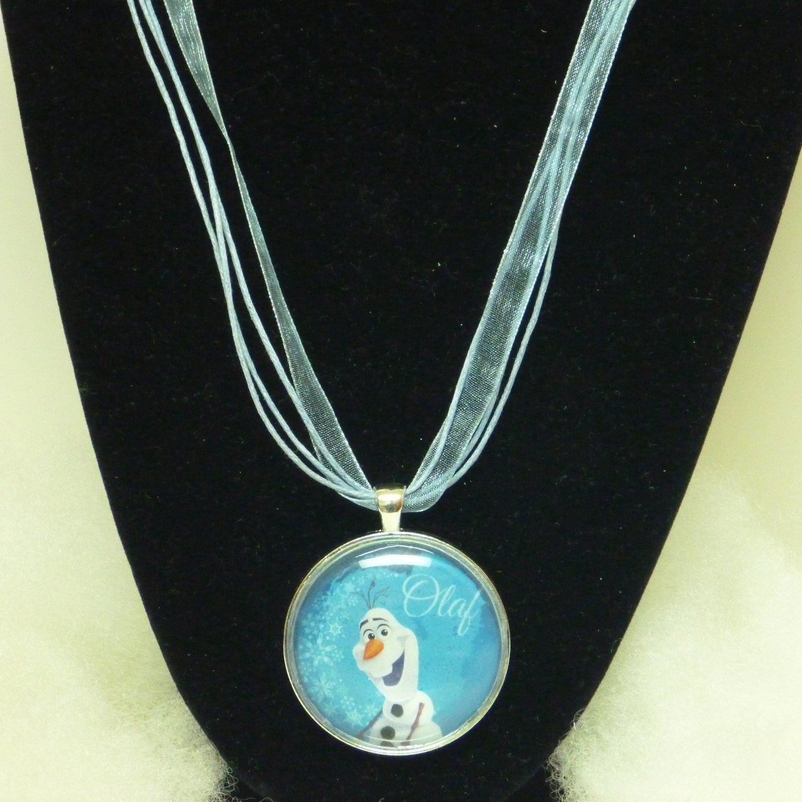 Frozen Olaf Necklace Olaf Pendant Olaf Jewelry Necklace Etsy Canada