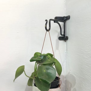 Plant hanger bracket,internal corner fix. Made in Britain by me.