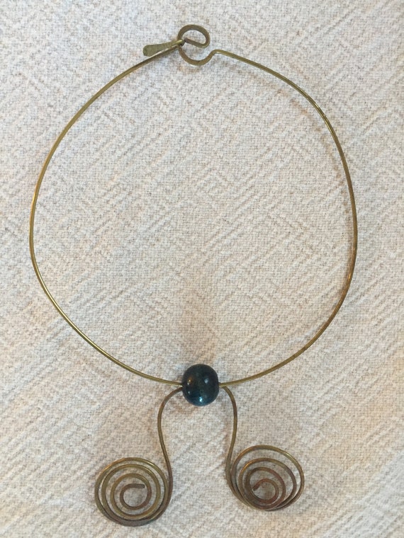 WIRE NECKLACE