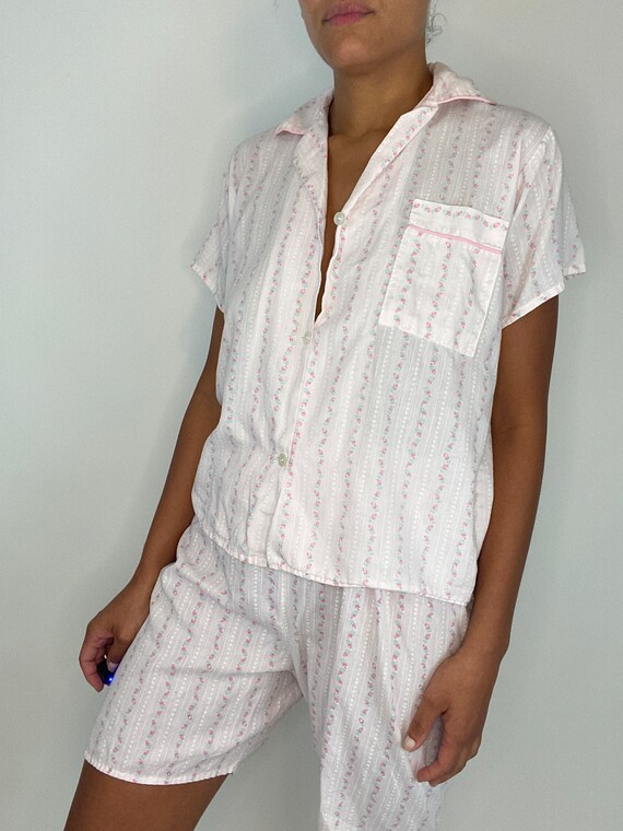 80s 90s Pink Floral Pajamas. 1980s 1990s Flower PJs. … Gem