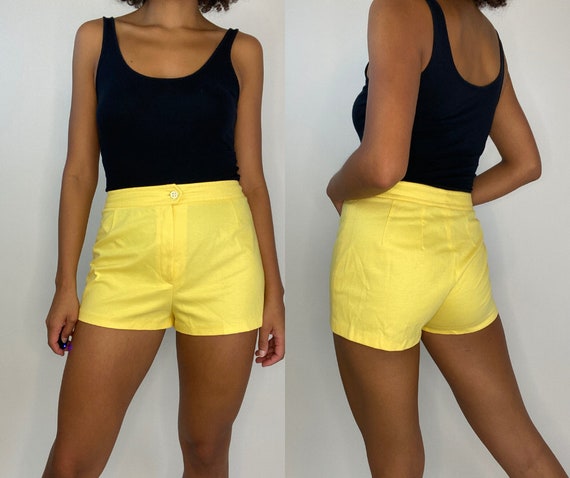 60s high top waisted shorts