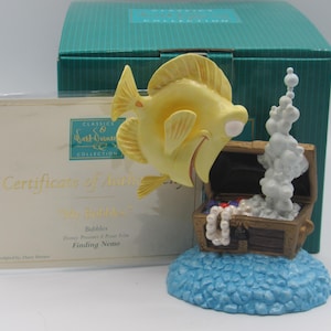 finding nemo fish in a box walt disney Penn-Plax Officially Licensed Disney's Tank and Aqua Petsense 0736421580 Finding Nemo Statue - Etsy