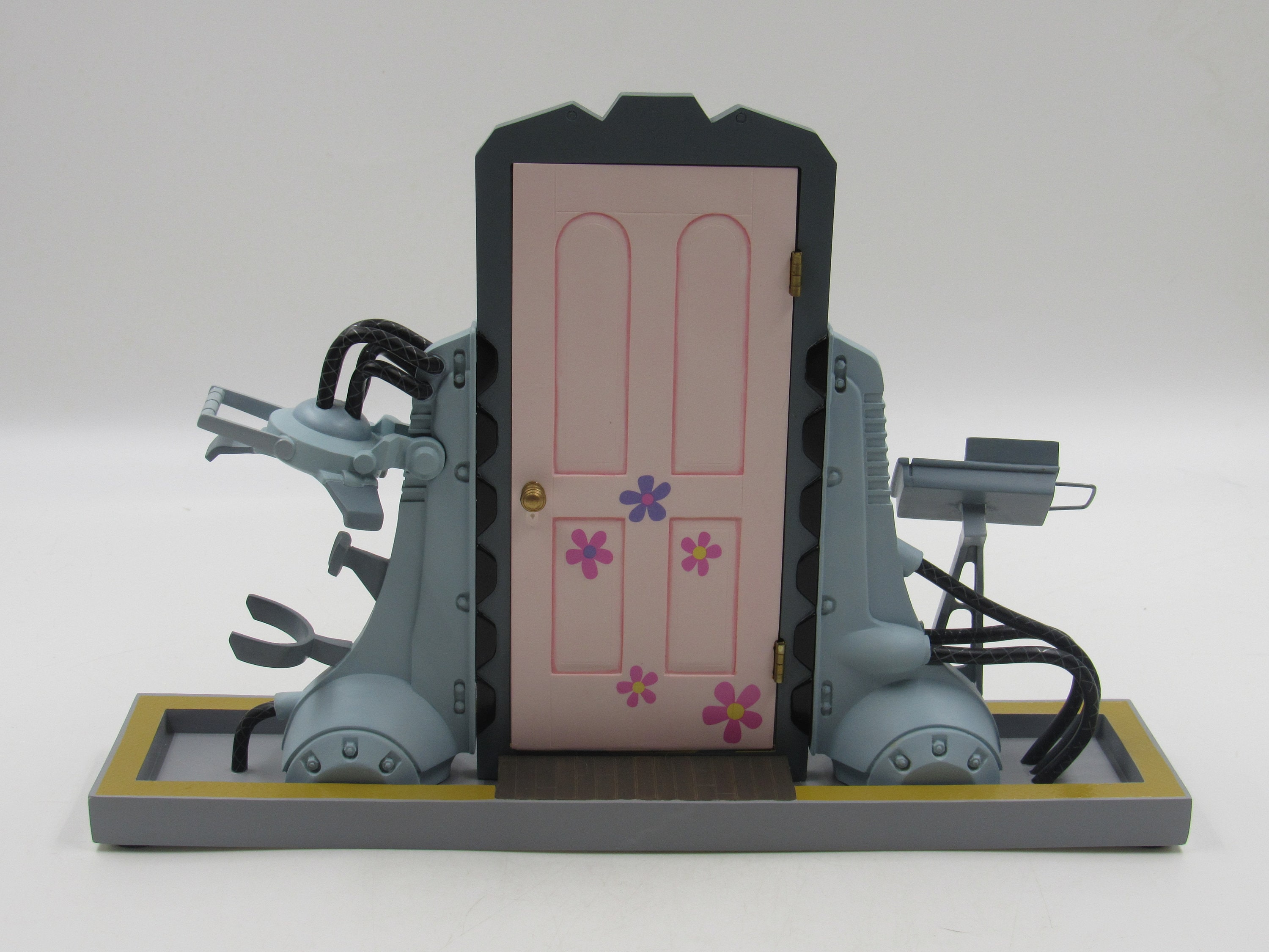 WDCC モンスターズ・インク Monsters Inc. ブーのドア WDCC モンスターズ・インク Monsters Inc. ブーのドア - メルカリ