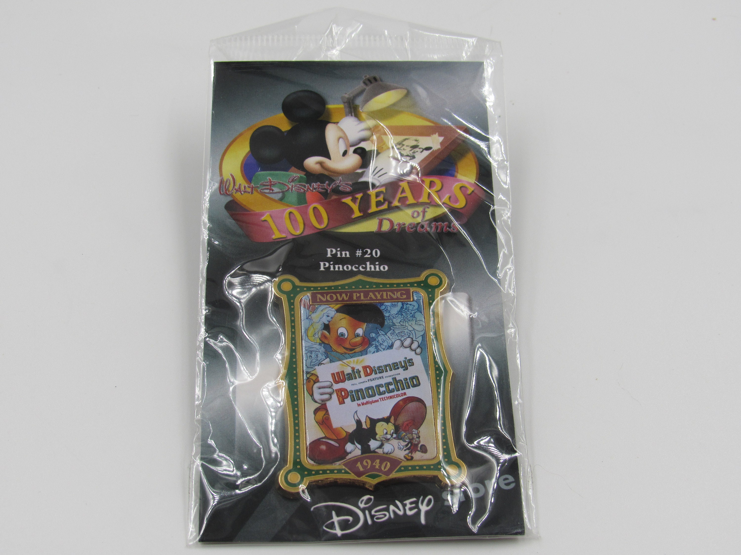 ディズニー 100 Years of Dreams #20 ピノキオ ポスター ピン - Etsy 日本