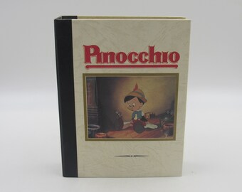 Walt Disney Pinocchio Pocket Watch Collectors Club Limited Edition Series II