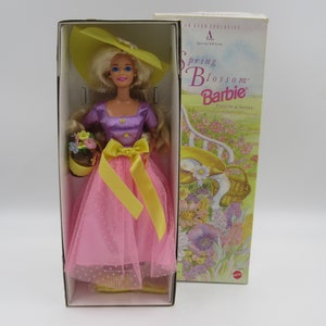 Spring Blossoms Barbie Doll Avon Exclusive Special Edition Mattel 1995 New