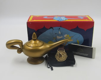 Disney Store Aladdin Genie Pop up Fantasma Watch With Lamp