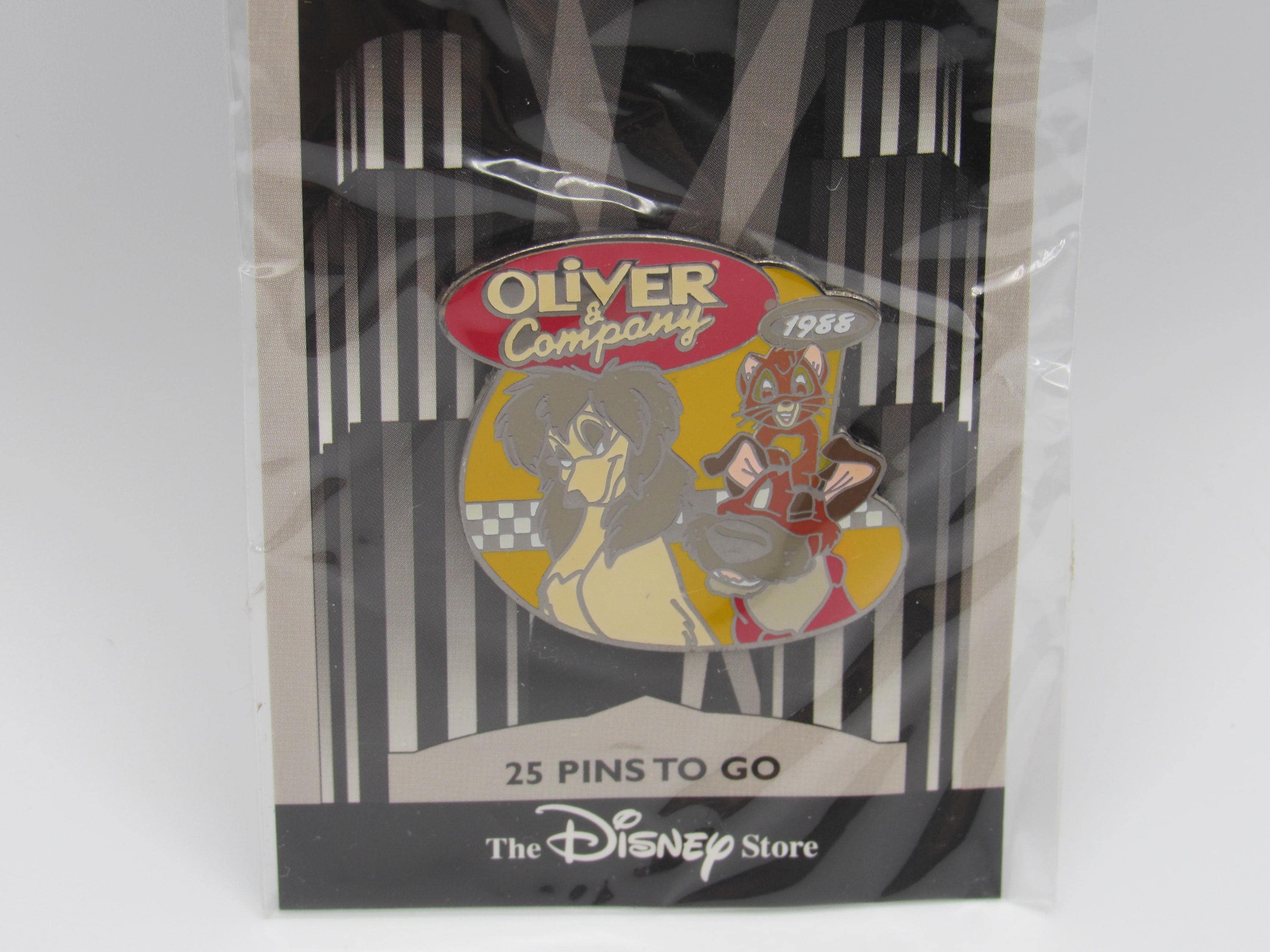 Disney Countdown to the Millennium Series #26 Oliver & Company Pin