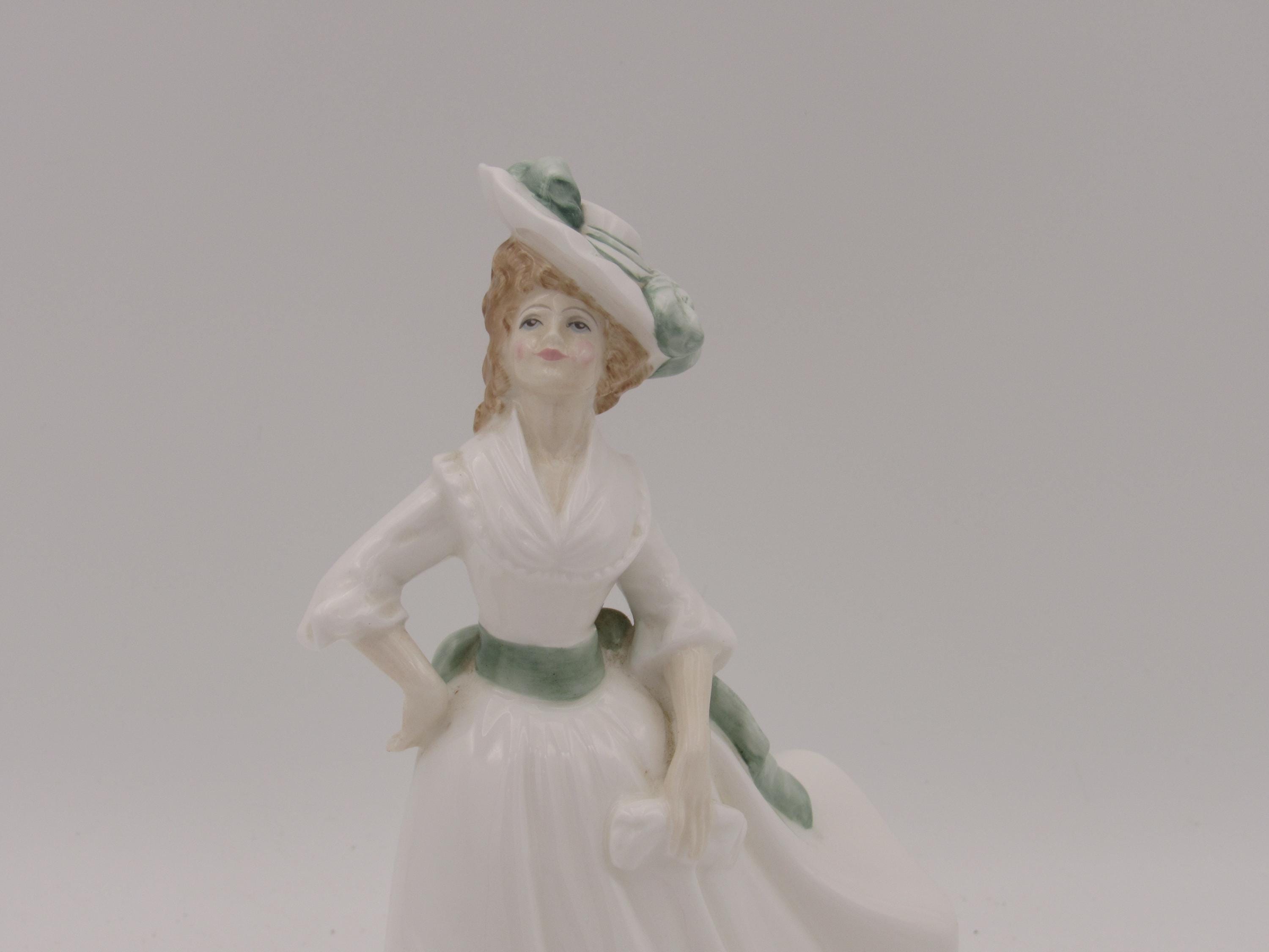 Royal Doulton Margaret HN 3496 Porcelain Figurine 1993 Artist
