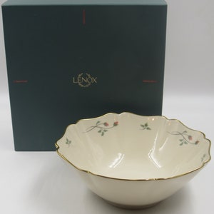 Lenox Rose Manor Scalloped Edge 8.5&quot; Bowl in Box