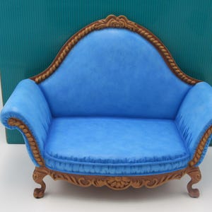 WDCC Sofa Base from Disney&#39;s The Aristocats in Box