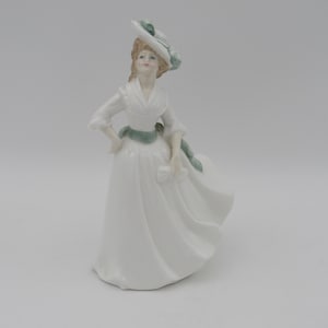 【新品　未使用】ロイヤルドルトン　マーガレット フィギュリン Margaret Mephistopheles And Marguerite HN775 – Royal Doulton Figurine