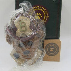 Boyds Bears GCC Exclusive Elliot The Hero Fireman Wall Plaque New