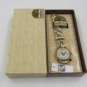 Disney Animal Kingdom Leopard Design Watch Time Works New in Box