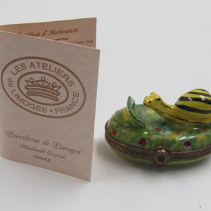 Limoges France Peint Main Signed AF Yellow and Black Snail Trinket Box