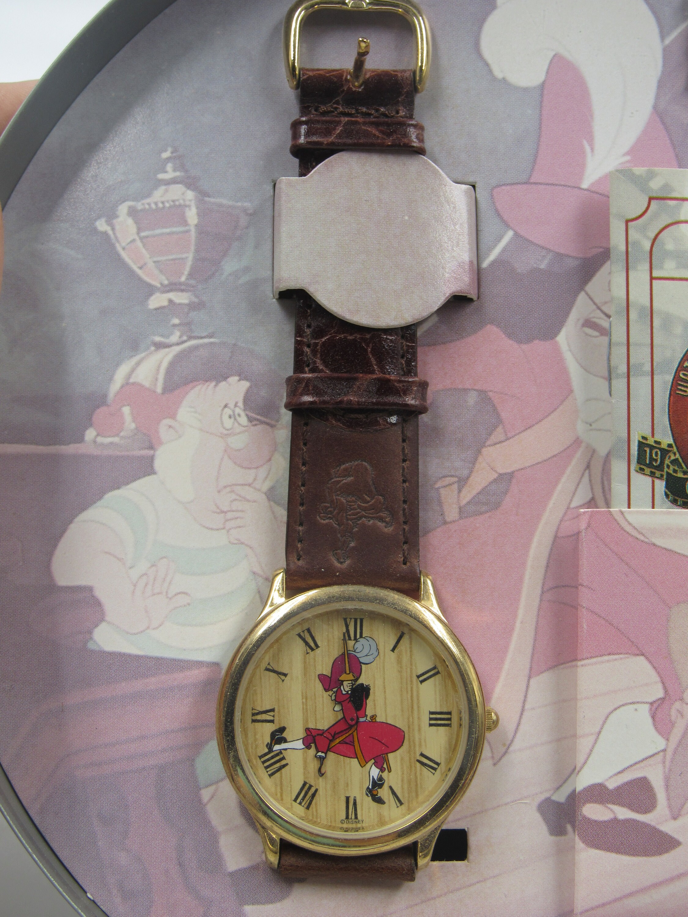 Walt Disney Peter Pan Watch Collectors Club Limited Edition  display picture 2