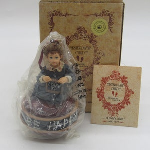 Boyds Yesterdays Child Dollstone Michelle Reading is Fun Ornament New