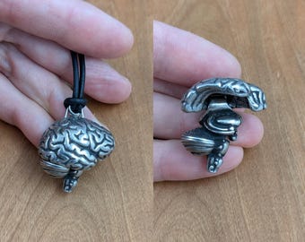 Articulating Human Brain Necklace - Neurology Pendant