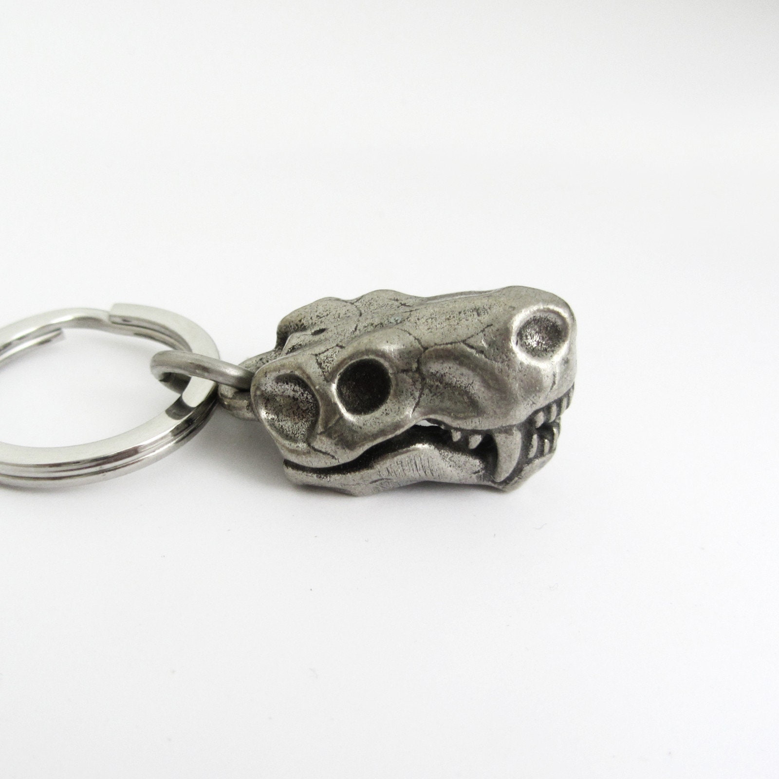 猿　頭蓋骨　キーホルダー Gorgonopsid Skull Keychain - Etsy 日本