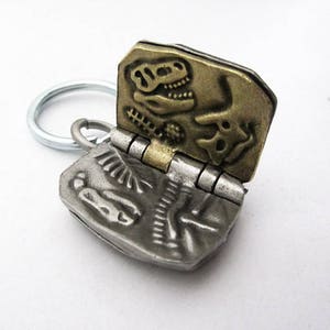 Cretaceous Paleogene (K-Pg) Fossils Keychain - Paleontology, lagerstatte keychain
