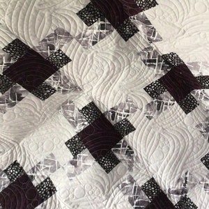 Throw/Lap Quilt Plum Pinwheels image 2